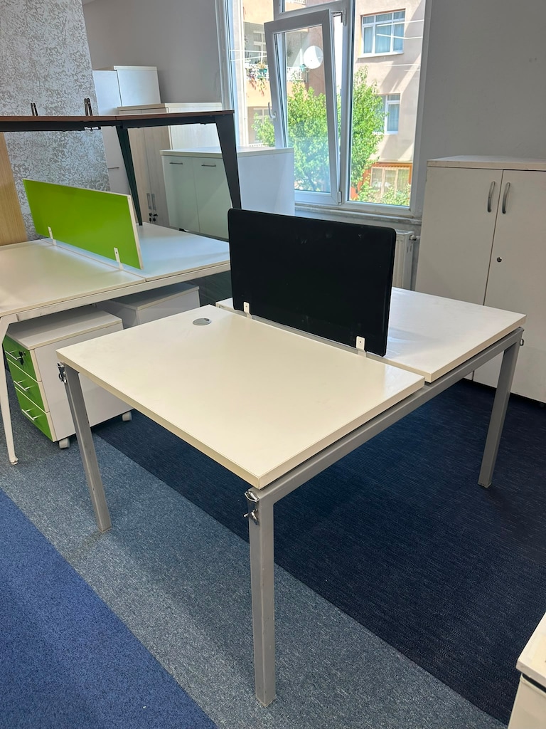 KLAS OFİS ÜSKÜDAR 100x130 SİYAH SEPERATÖRLÜ 2 KİŞİLİK MASA - 3