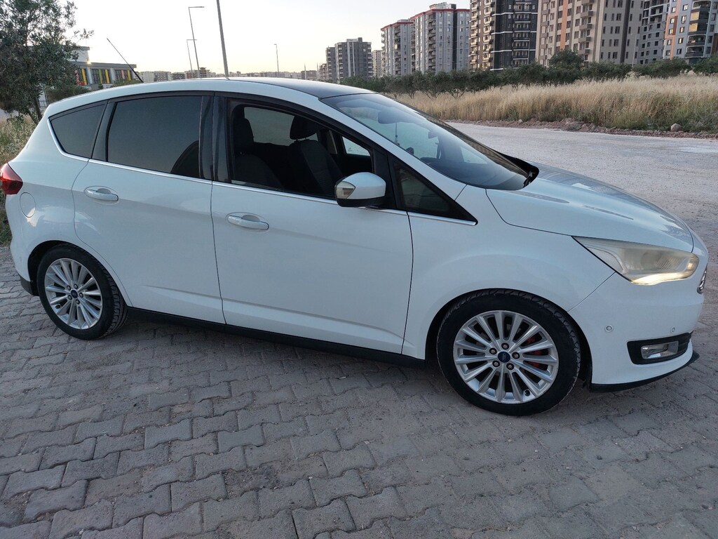 2015 Model Titanyum-X Bakımlı, Temiz, Aile aracı - 3