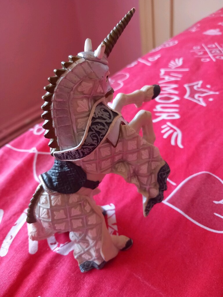 2005 - 2007 yapımı Papo marka Şövalye Atı Unicorn . Koleksiyonluk - 3