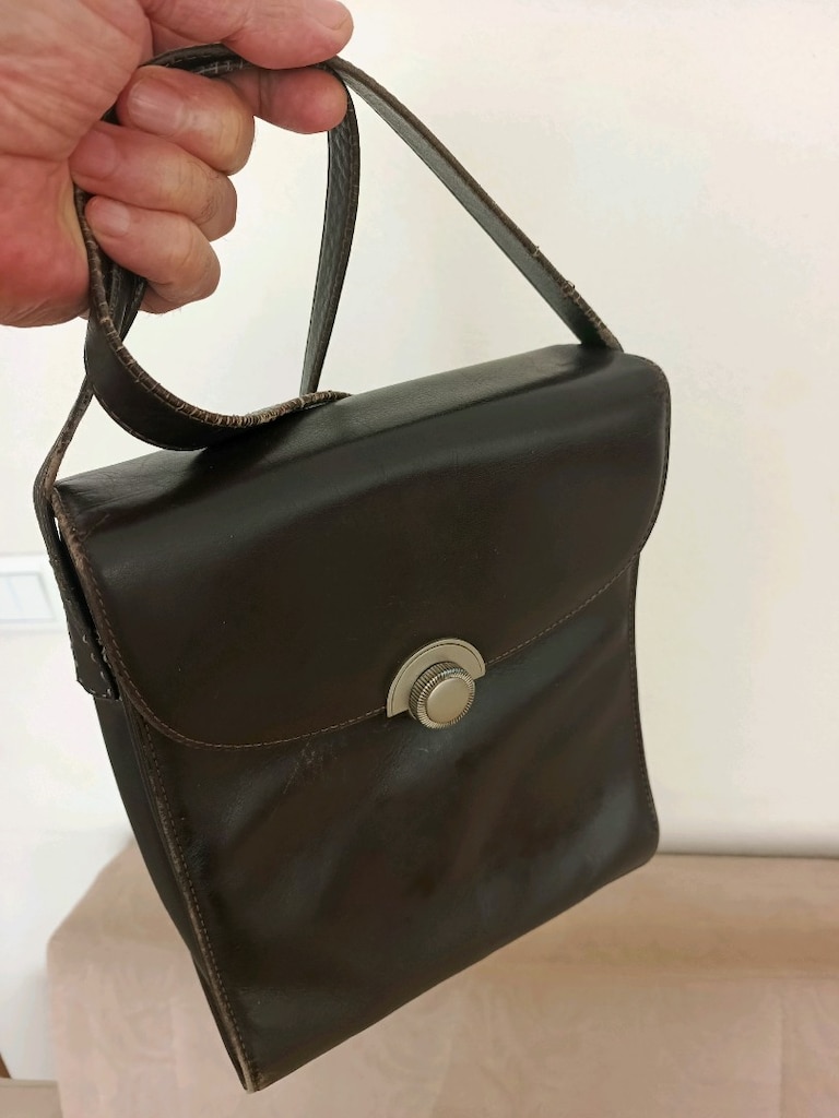 Eski yapı vintage gerçek deri müthiş çanta kale gibi açıklama okuyun