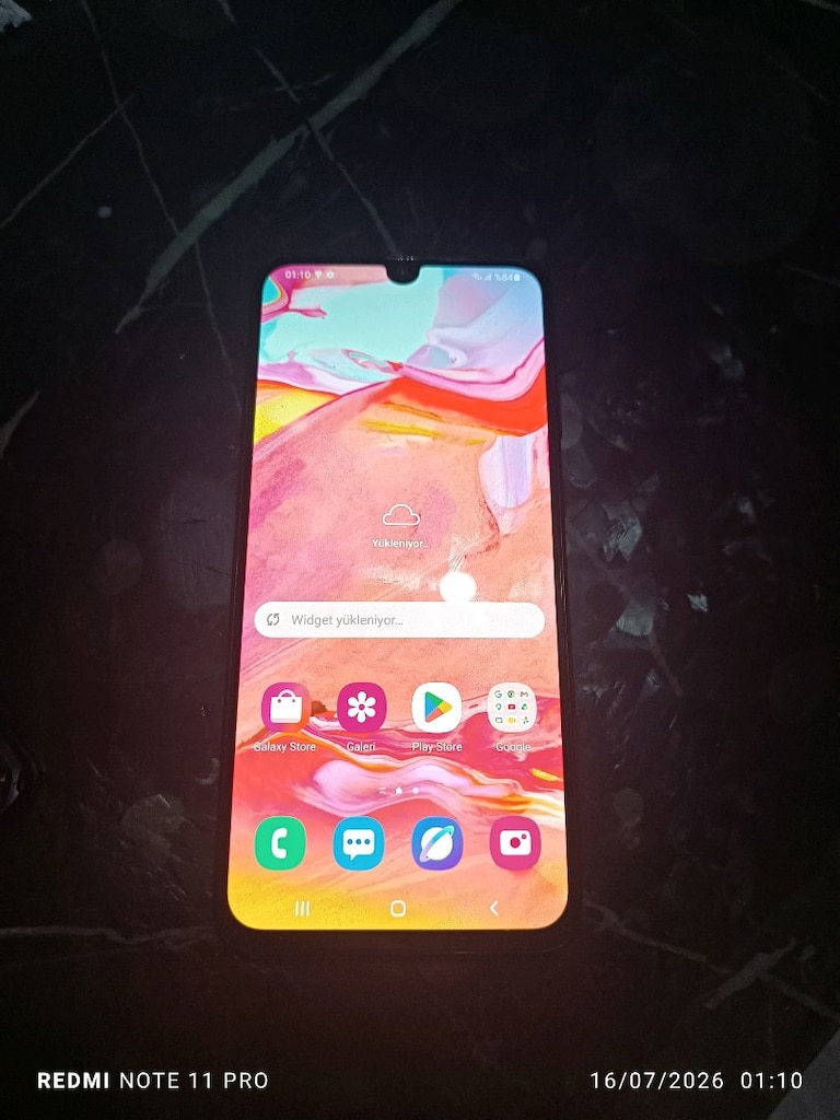 Samsung Galaxy A70 telefon - 2