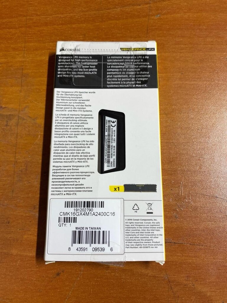Corsair Ddr4 16Gb 2400Mhz 16-16-16-39 1.20V - 2