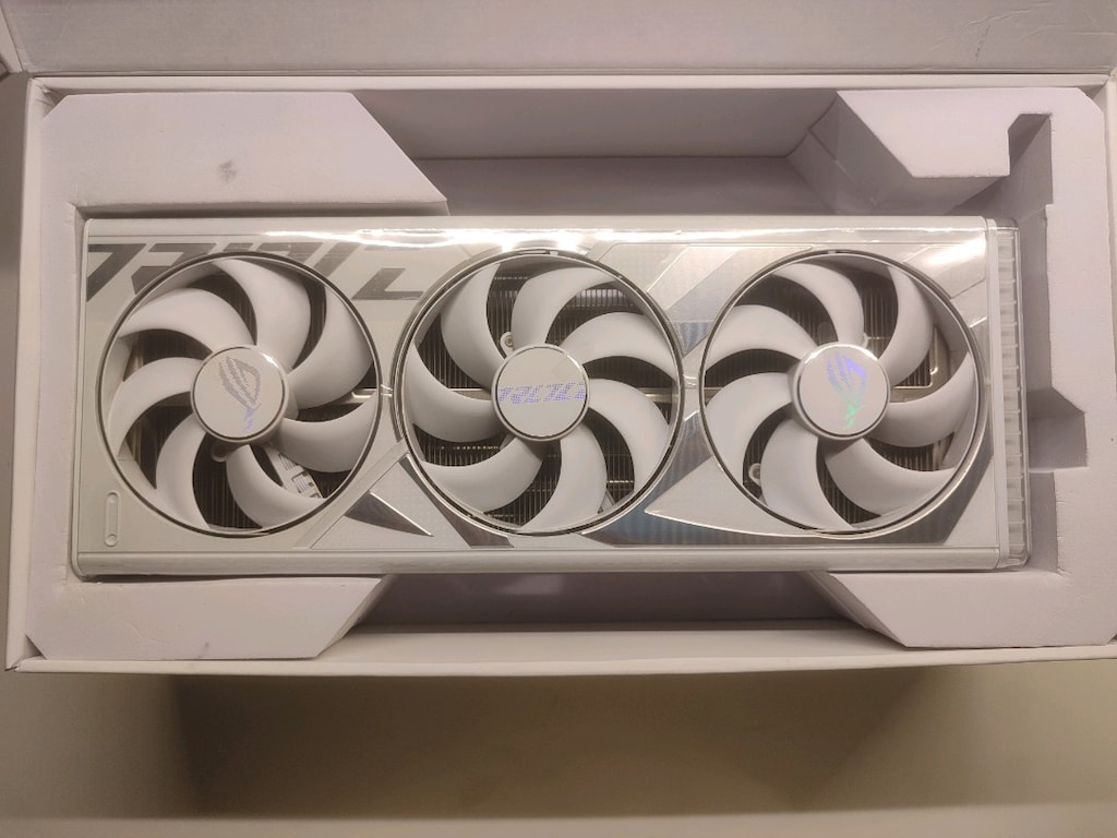 Asus ROG 4090 blok - 6