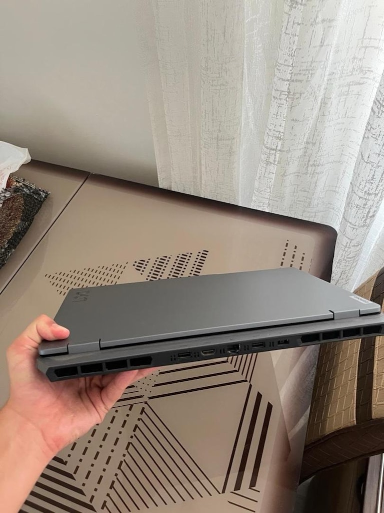 Laptop Standı ve Ekipmanlar dahil - 7