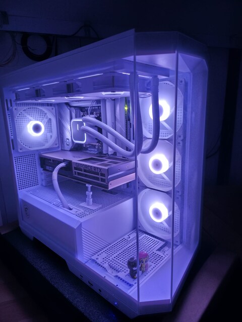 Ryzen 7 7800X3D | RTX 5070 12GB | 32GB DDR5 | 990 PRO 1TB