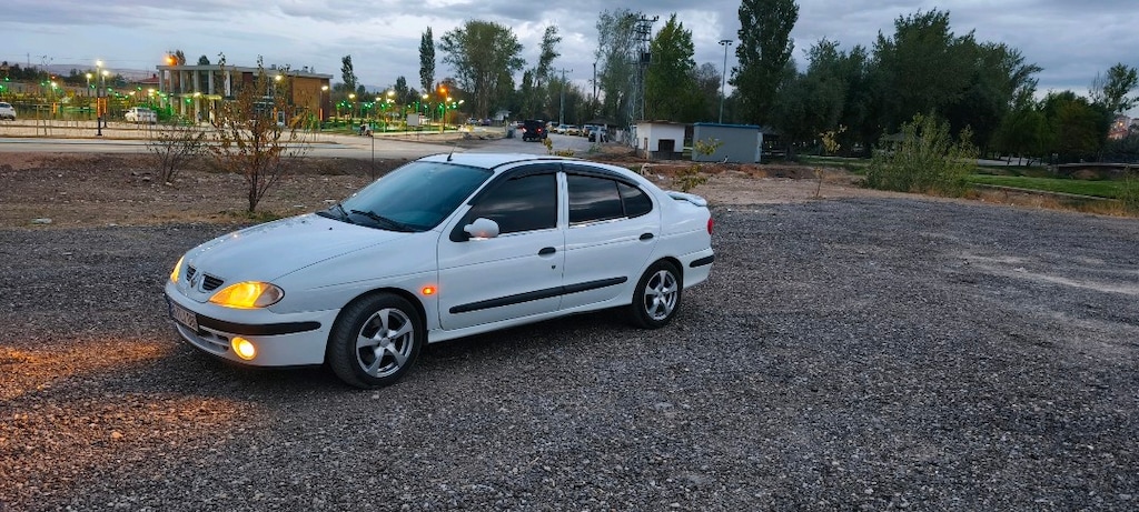 Renault Megane 1 - 7