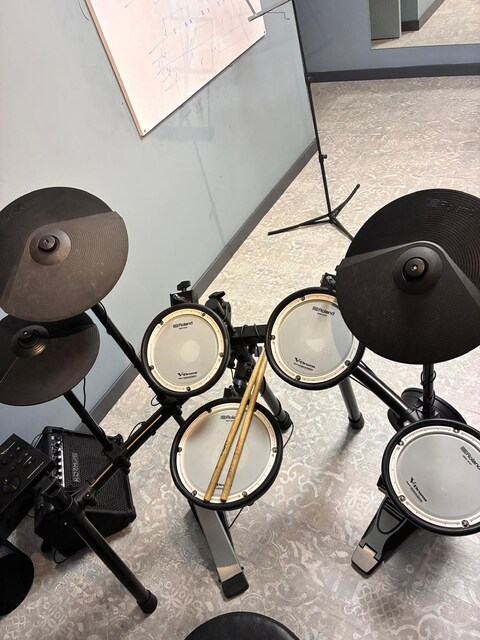 Roland TD-07KV-V-DRUMS Elektronik Davul (Bateri) Seti