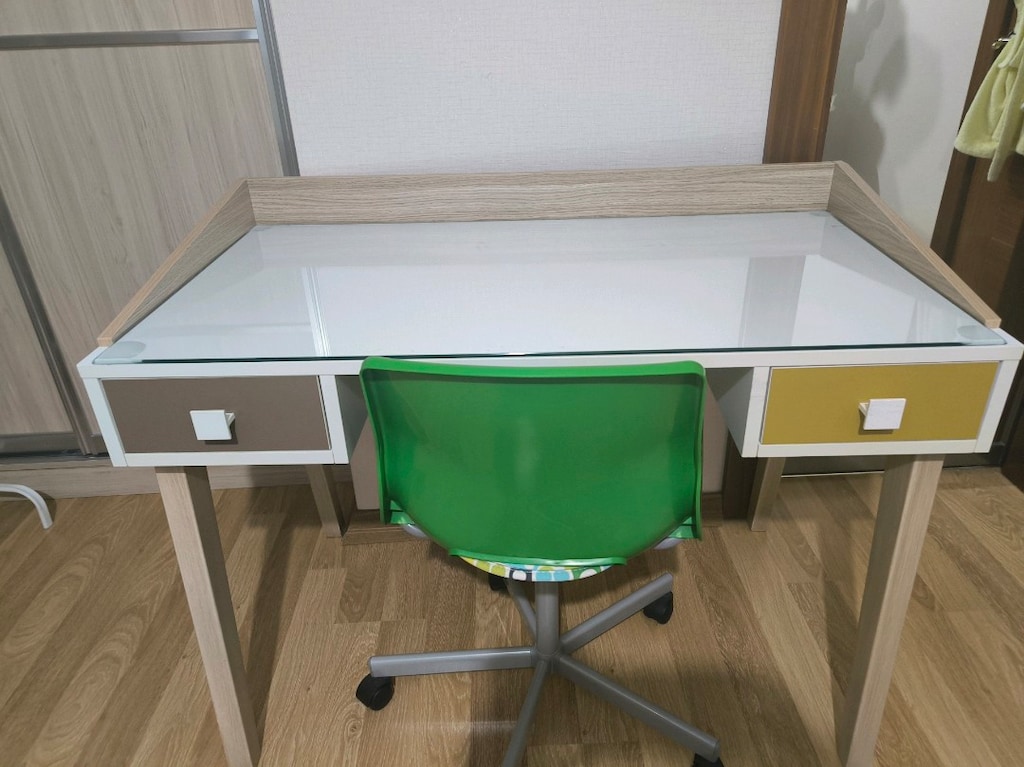 Salon Takımı ve Çalışma Masası - 7