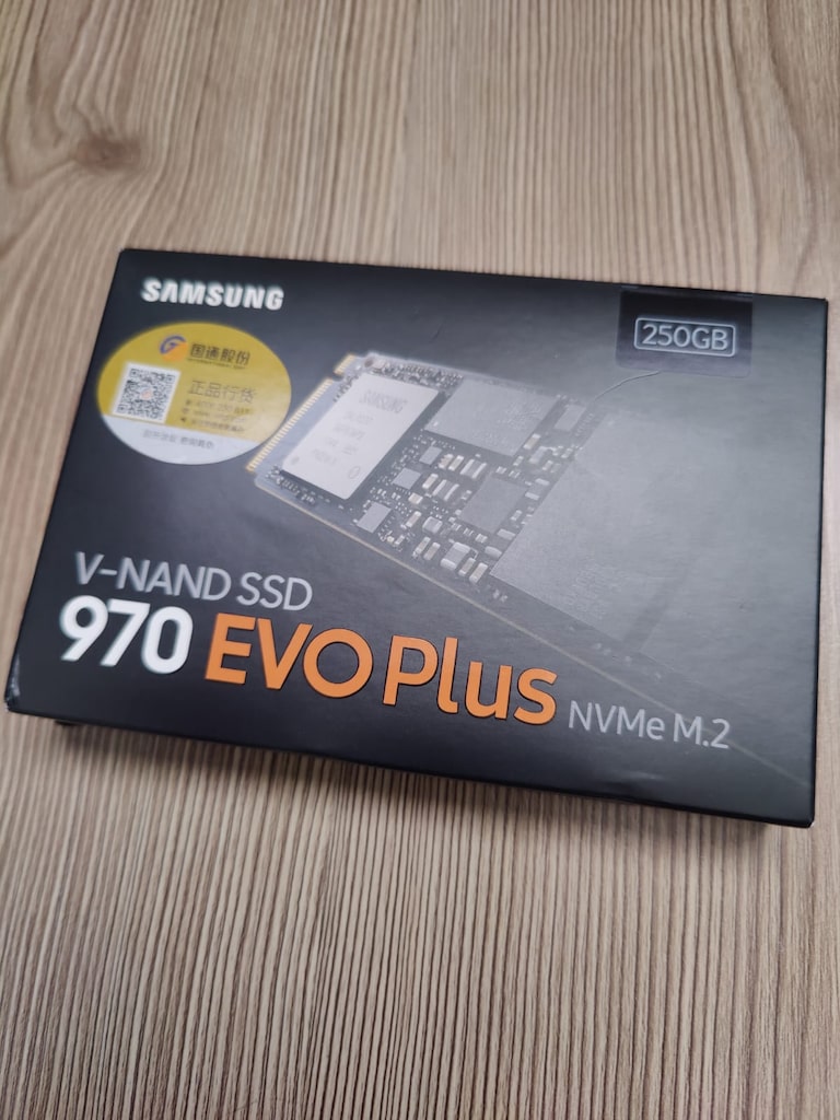 SAMSUNG 250 GB 970 EVO PLUS - 6