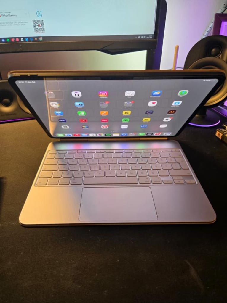 iPad Pro 11 inç M4 Çip 256 GB Kutu fatura 13 ay garantili Ekipman ile - 4