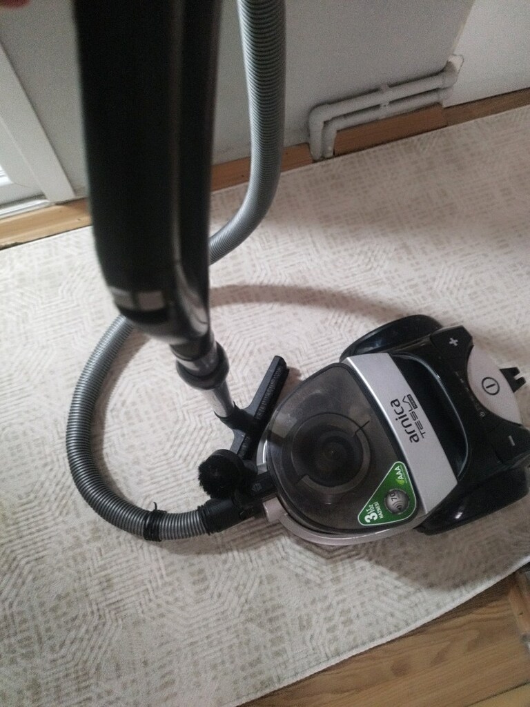 Arnica Tesla elektrik süpürgesi - 2