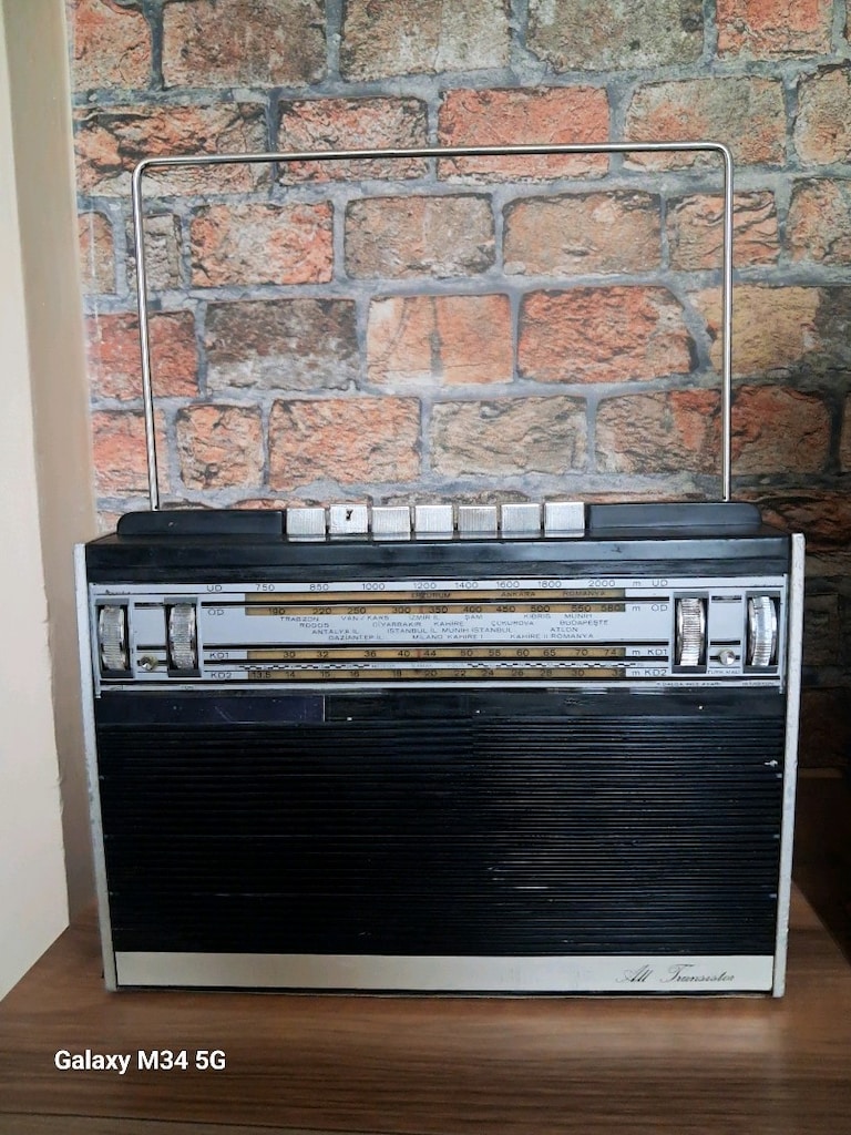 70 li yıllardan kalma antika radyo - 9