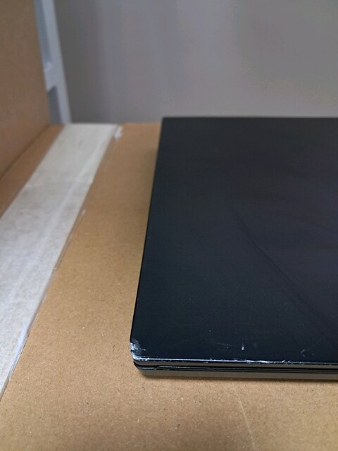 LENOVO E15 8GB RAM 256GB SSD