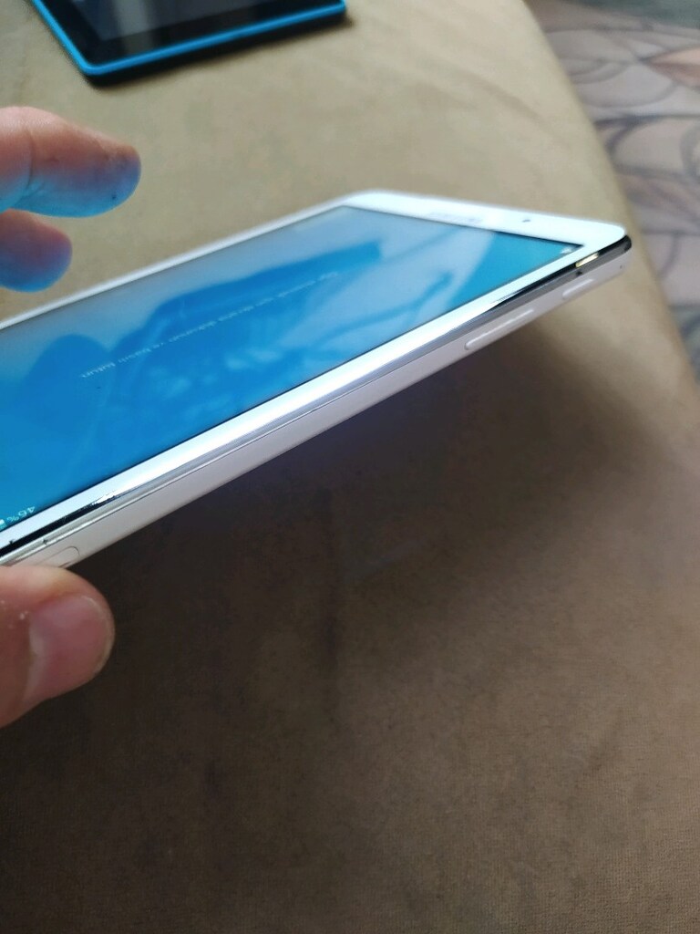 Samsung T230 - 9
