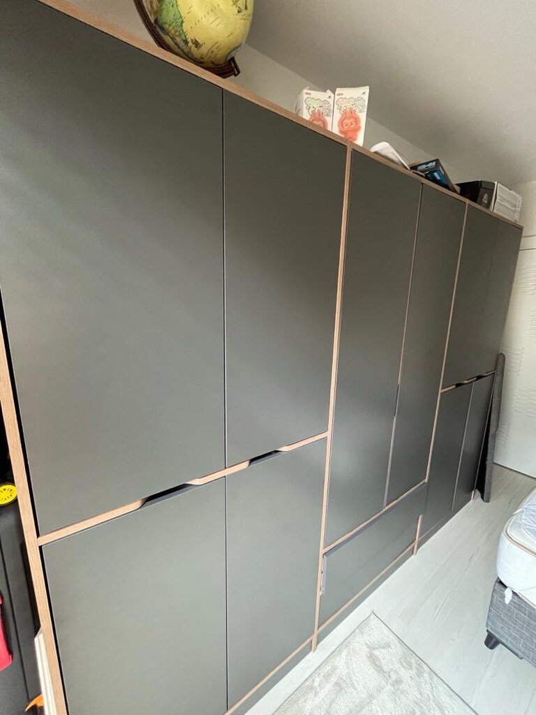 Gardırop ahşap gri renk dolap 10 kapaklı 6 bölmeli 2 çekmeceli dolap - 3