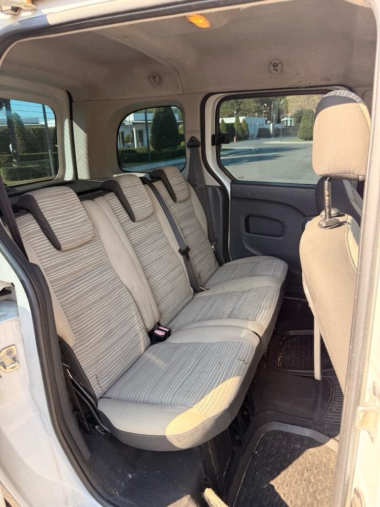 RENAULT KANGOO 1.5 DCI 2012 model - 263.000km orj. - 9