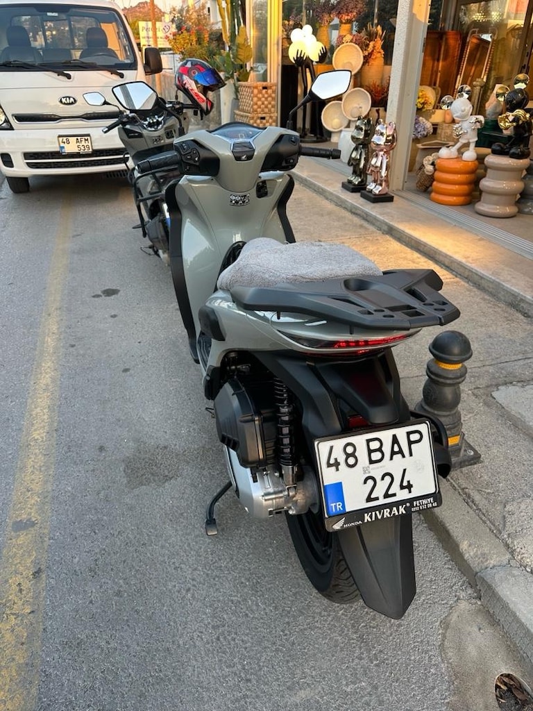 honda sh 125 - 6