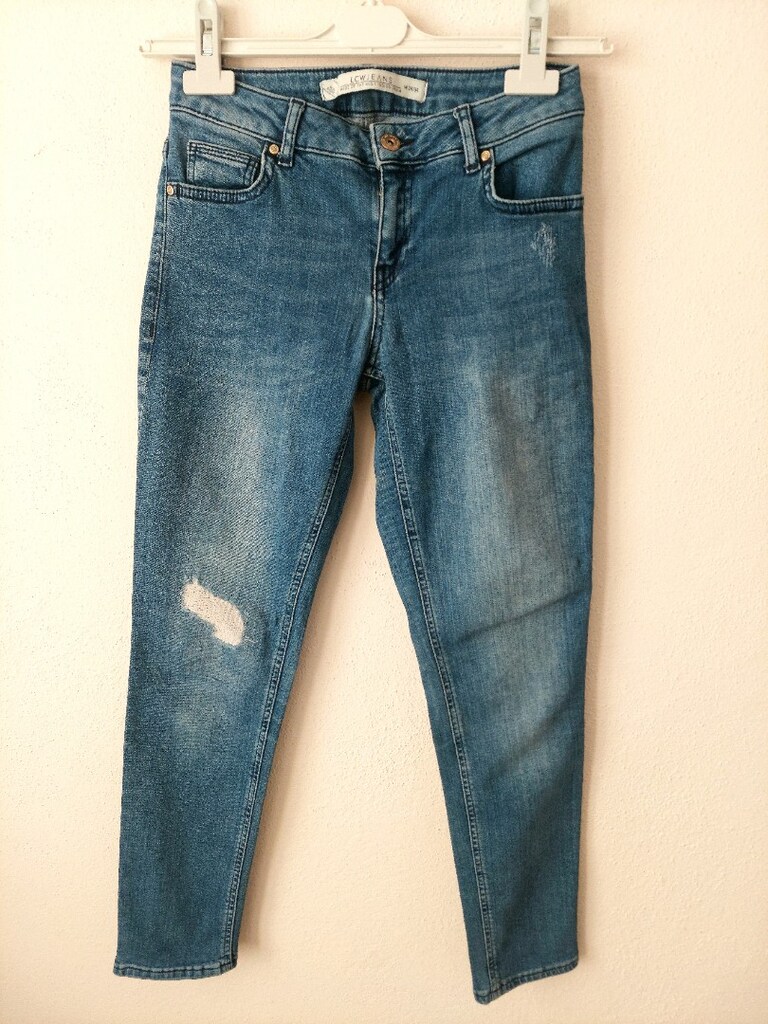 LCW Genç Bayan yırtık detay Jean pantolon 24 beden