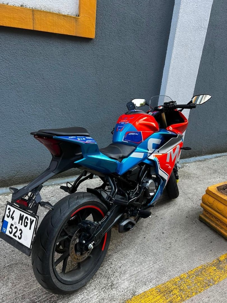 2024 CFMOTO 250SR 5.223 KM | Urban Kilit + 2 Kask - 4