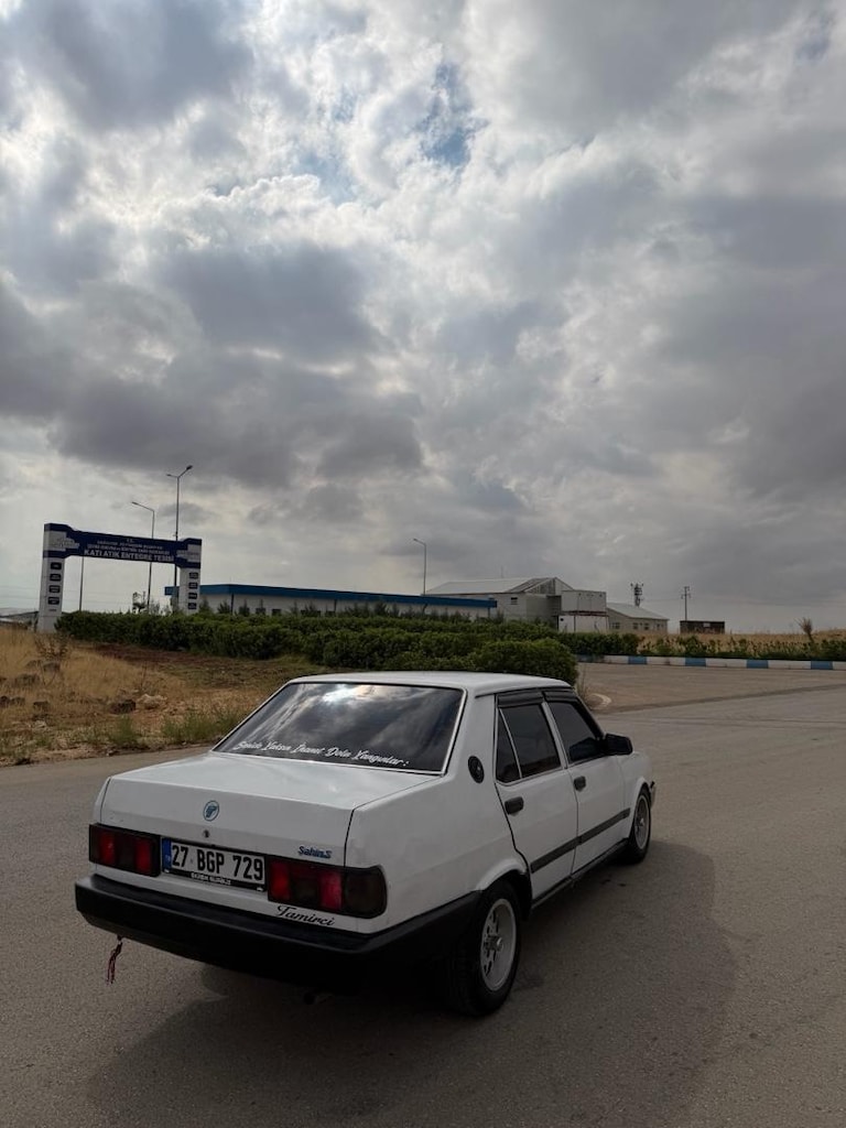 arabam ufak tefek eksik var ama güzel 1991 model düz Şahin 5 vites - 5