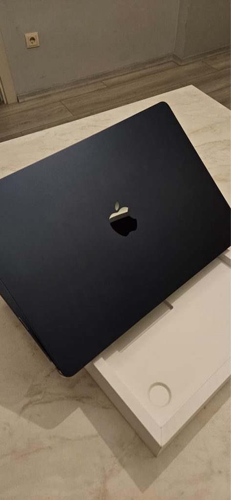 Apple MacBook M4 Air 15” - 7