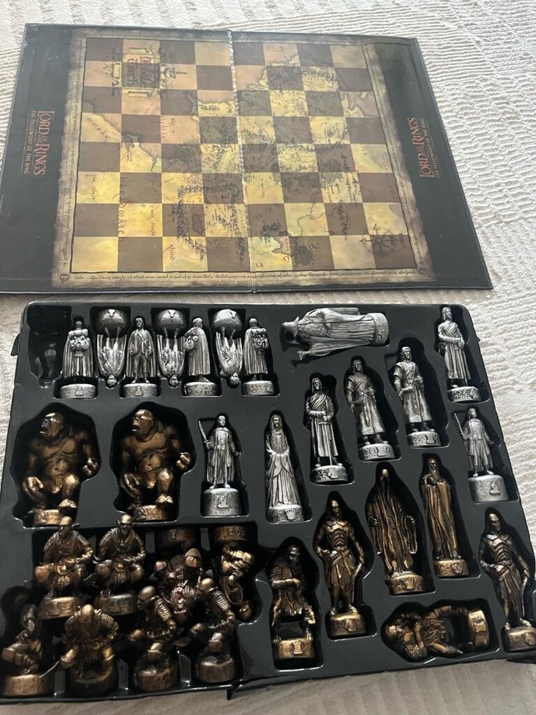 Osmanlı Tarihi döküm Orjinal santranç takımı - 2