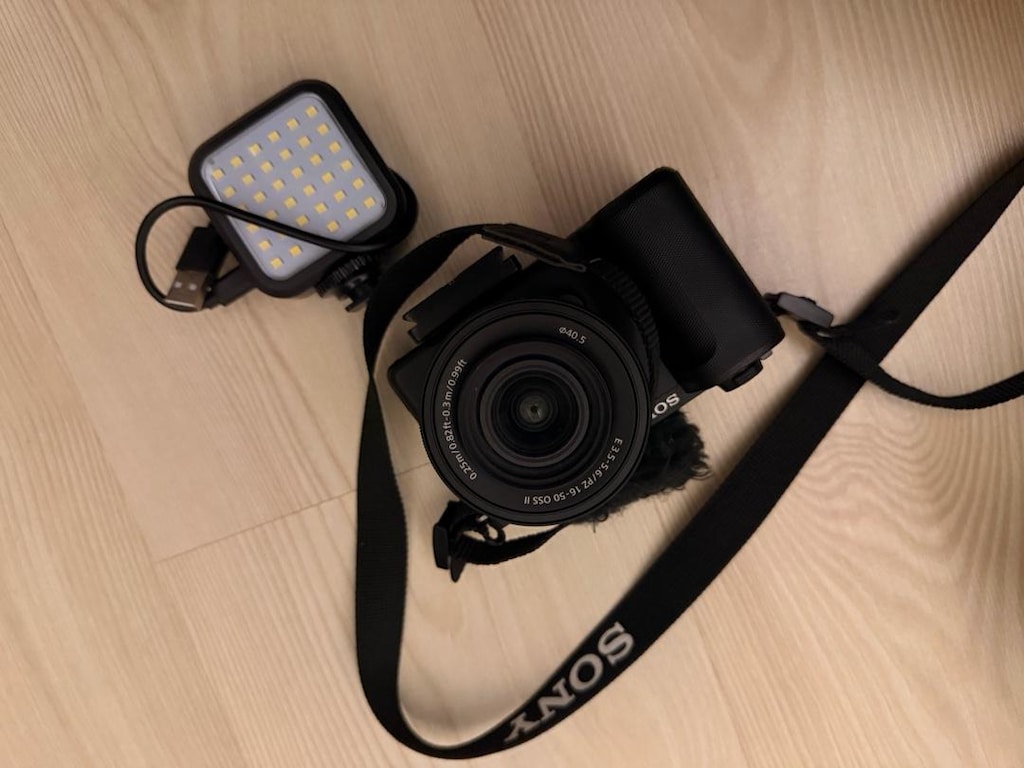 Sony ZV-E10 II Creator Set – 16-50mm + Sony Grip + Yedek Batarya+LED - 5