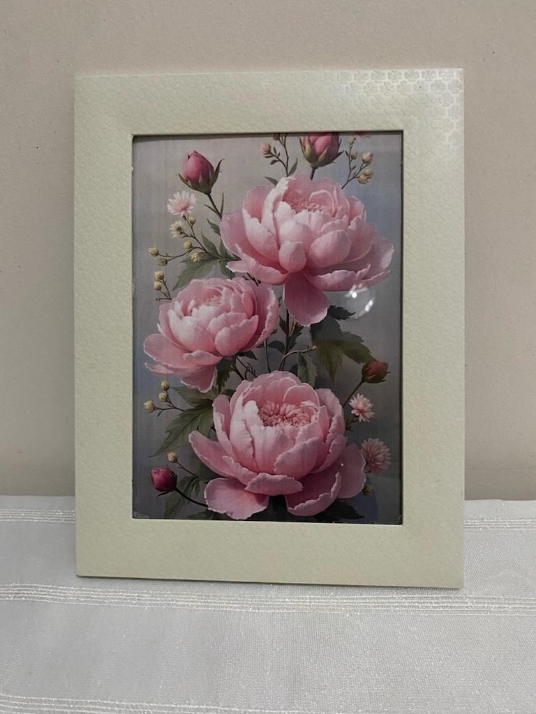 Pastel Pembe Peony çiçekli krem çerçeve