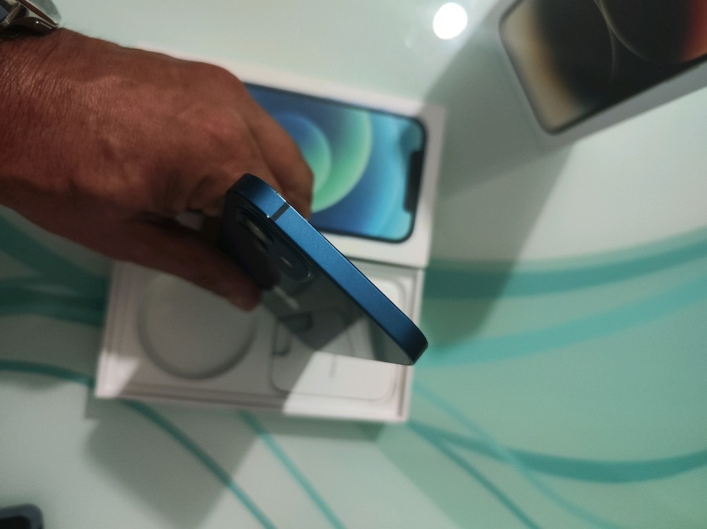 KARTA TAKSİT İPHONE 12 64 GB PİL 100 YENİ DEĞİŞTİ KUTU VE ŞARJ ALETİ - 8