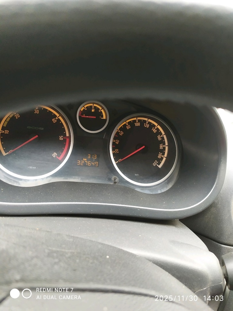 Opel Corsa 1.3 dizel.2008 manuel 335 binde - 7