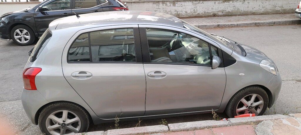 2006 model toyota yaris 1.3 - 10
