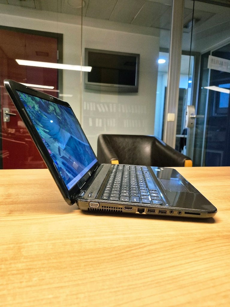 Laptop HP i5 İşlemci 240GB SSD 8GB Ram Pili Sağlam - 3