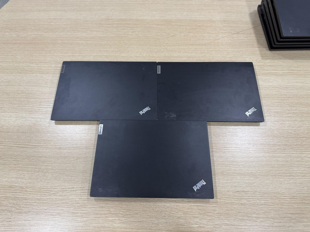 3 Adet Lenovo ThinkPad E14 Gen 4 14 inch i5 12.Nesil 8GB 512GB