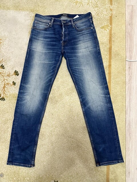 Sıfır dünya markaları jean pantolonlar