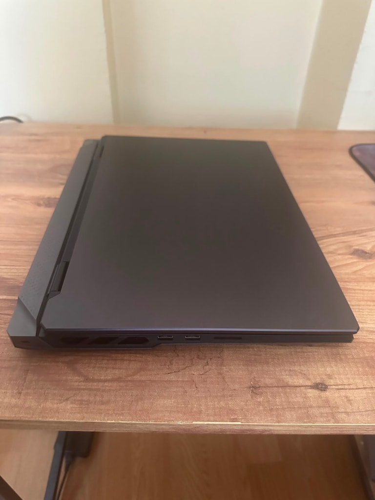 MSI VECTOR 18 HX AI RTX 5080 CORE ULTRA 9 40 GB RAM 2TB SSD - 6