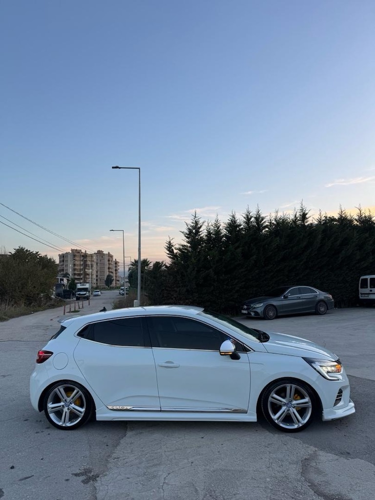 CLİO 5 HATASIZ BOYASIZ TRAMERSİZ SPORTİF GÖRÜNÜMLÜ - 4
