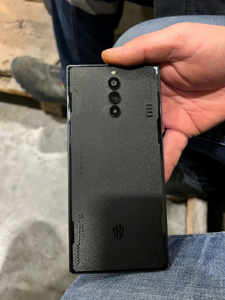 sahibinden satılık yada takasli redmagic 8 pro - 4