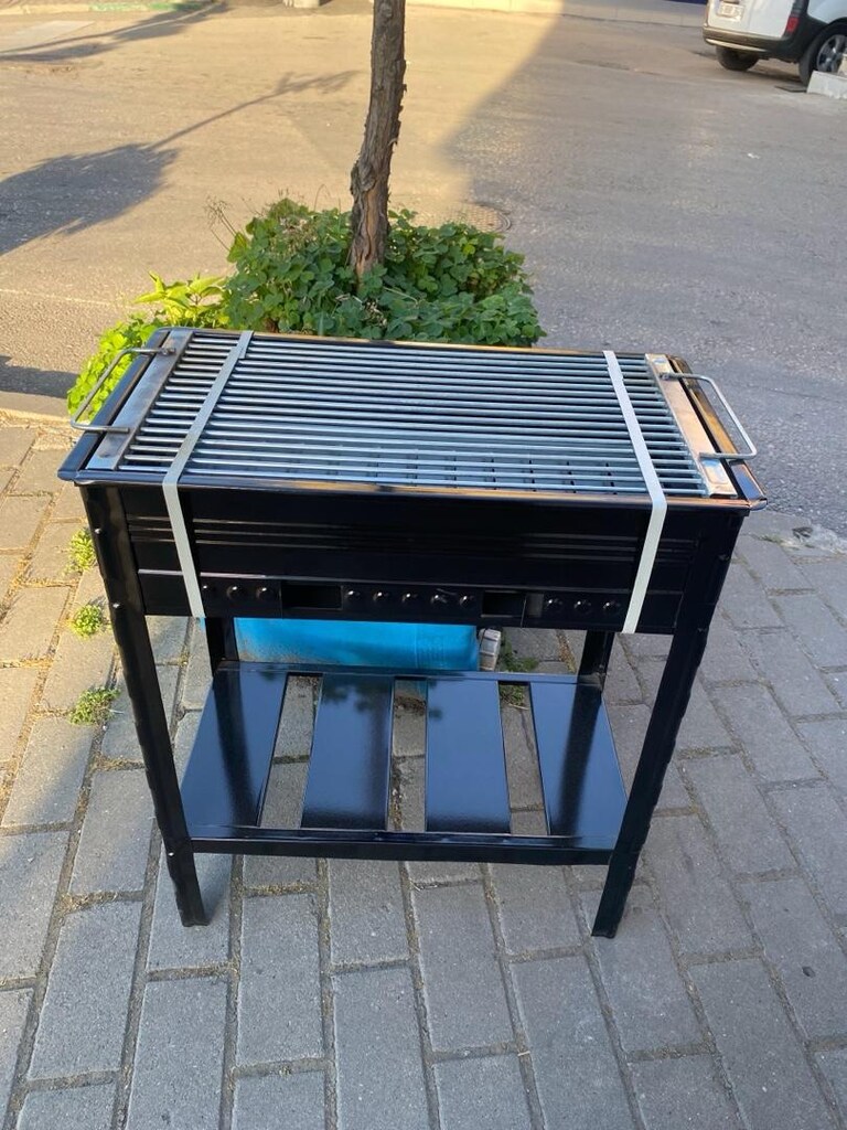 SIFIR . KENDİNDEN SEHPALI EMAYE IZGARALI MANGAL. 61-56-30 CM - 2