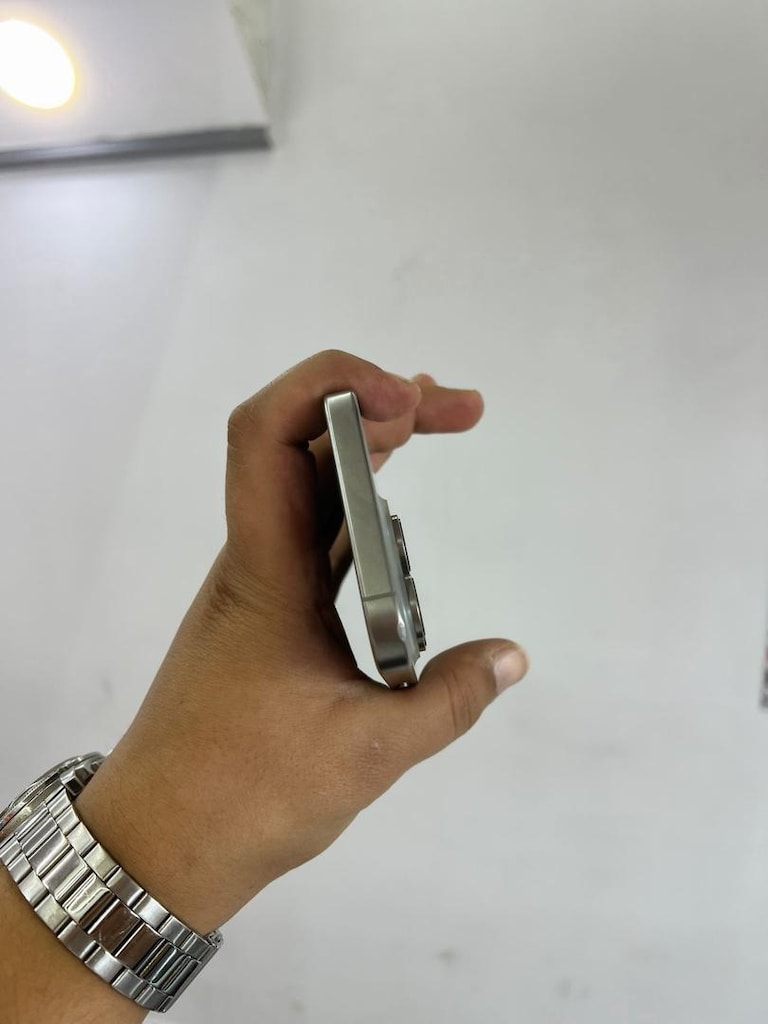 İPHONE 16 PRO 256 GB - 5