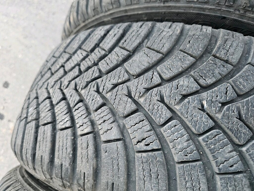 Falken 4 Adet Kış Lastiği 205/55R16 - 3