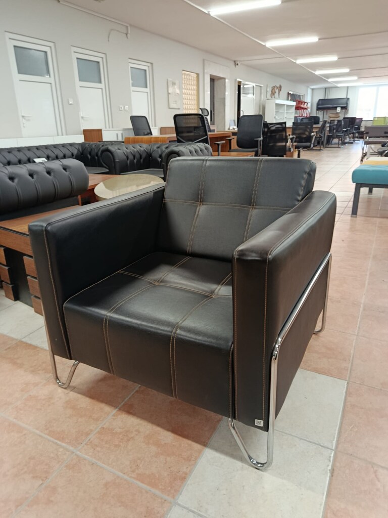 KLAS OFİS ÜSKÜDAR SİYAH DERİ TEKLİ BERJER KOLTUK İKİNCİ EL - 3