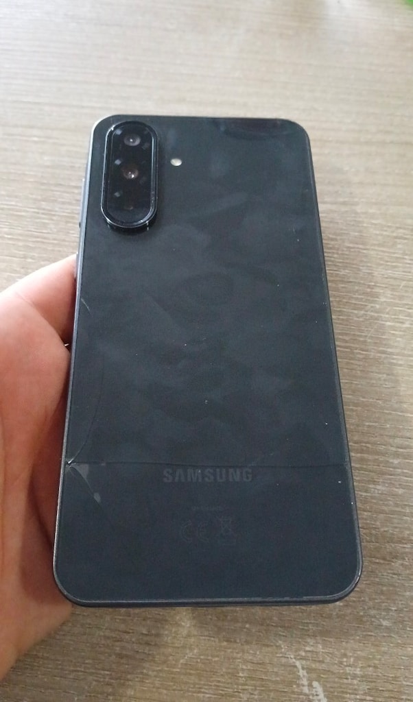 Siyah Akıllı Telefon - 3