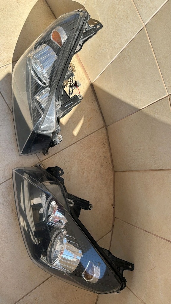 OPEL ASTRA H SAĞ SOL FAR TAKIMI ÇIKMA KARGO OLUR (ACIKLAMAYI OKUYUN) - 4