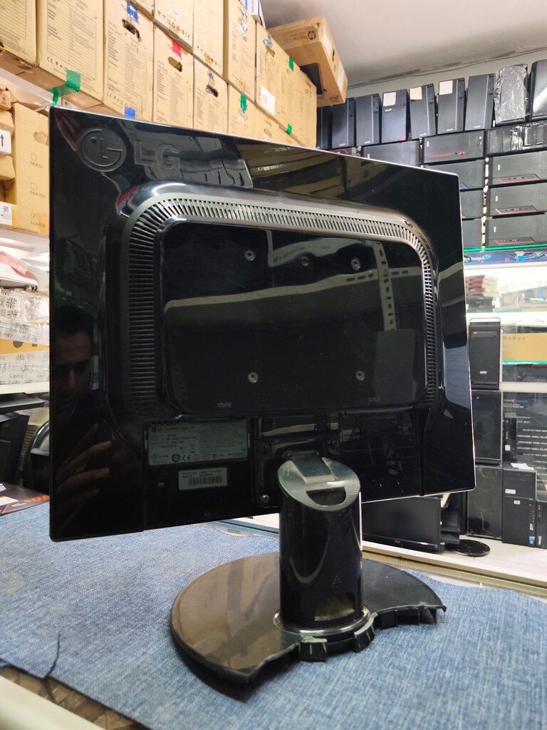 LG 19.0 EKRAN - 2