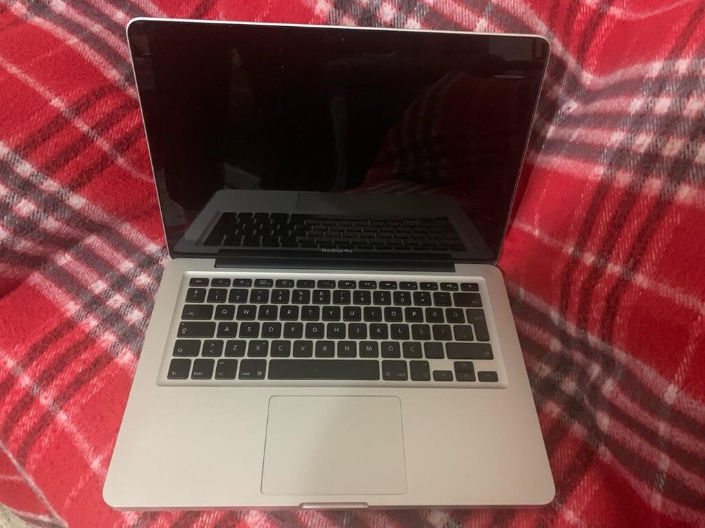 MacBook Pro mid2010 - 10