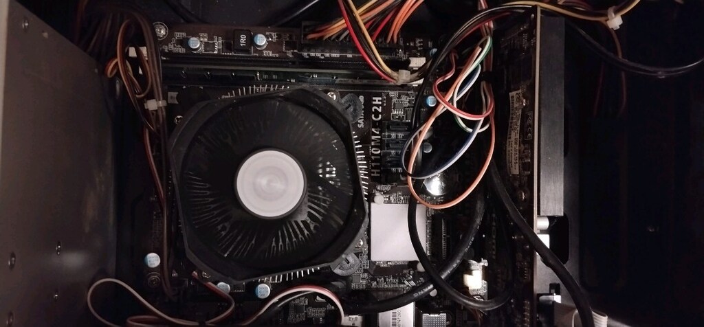 Bilgisayar i3-7100 3.90ghz turbo 640 gb harddisk 1 GB ekran kartı - 6
