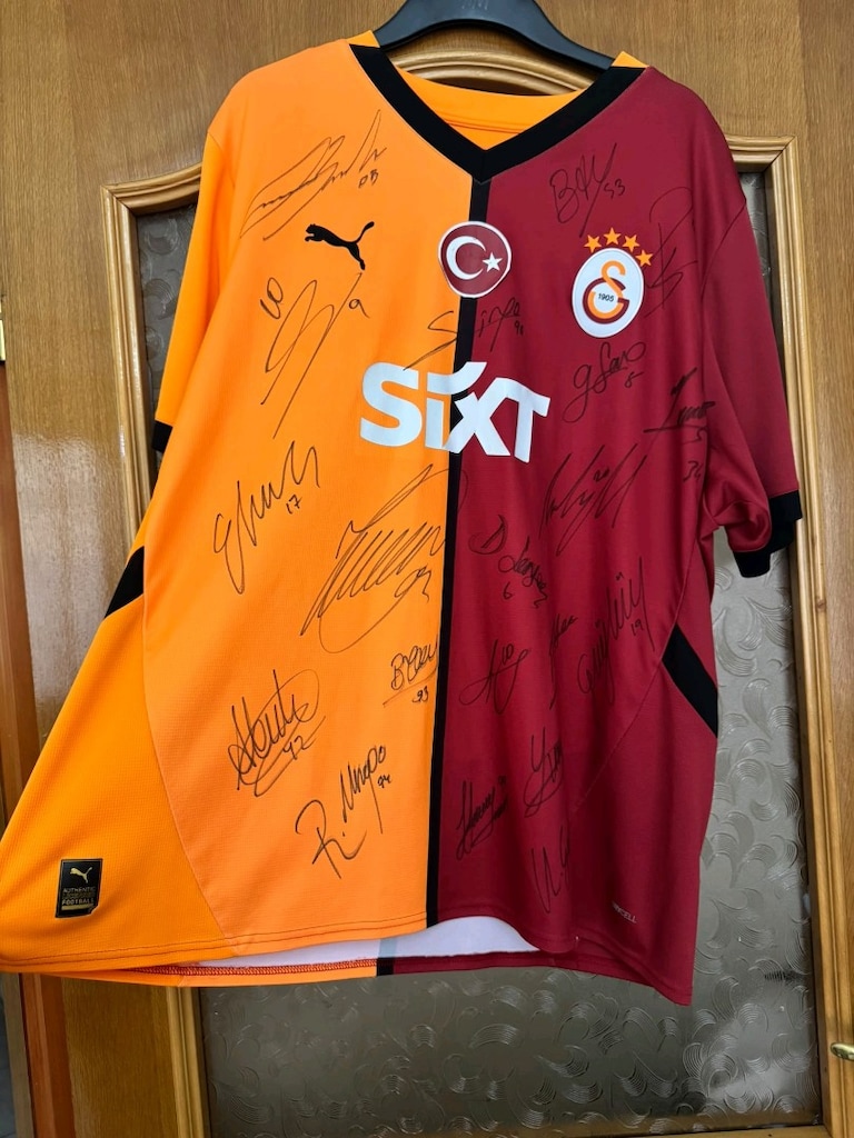 tüm takım ıslak imzalı - 2