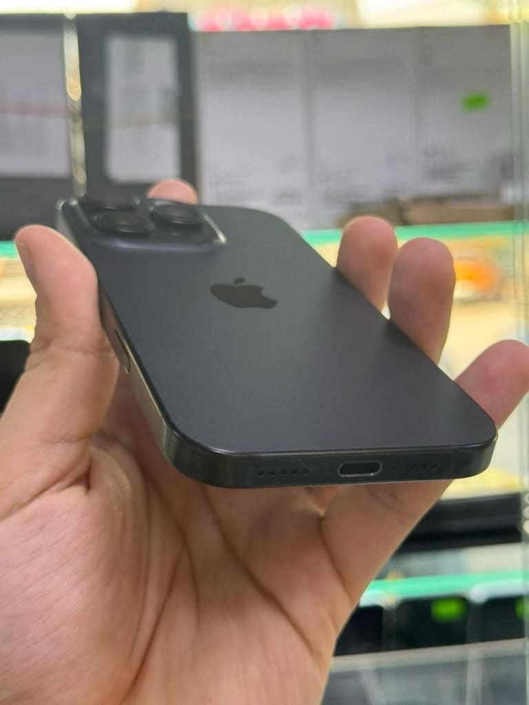 12 AY KULLANIM İPHONE 16 PRO 256GB - 3