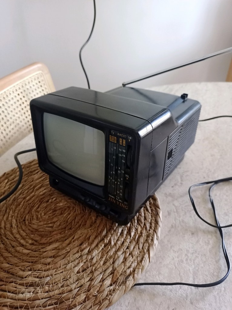 mini eski tv ve radyo - 5