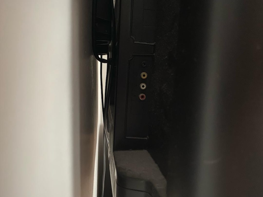 VESTEL 32” LCD TV + ORİJİNAL KUMANDA - 3